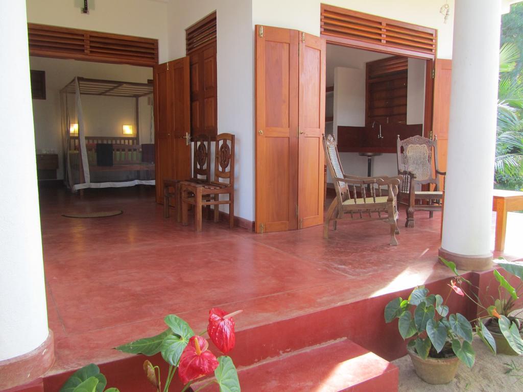 Peacock Land Hotel Tangalle Quarto foto