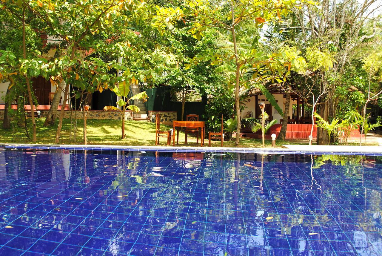 Peacock Land Hotel Tangalle Exterior foto