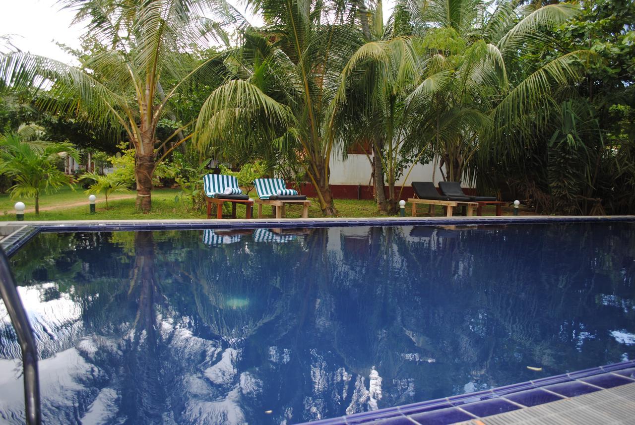 Peacock Land Hotel Tangalle Exterior foto